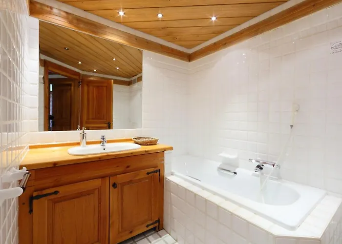 Les Cleves By Interhome Semesterbostad *